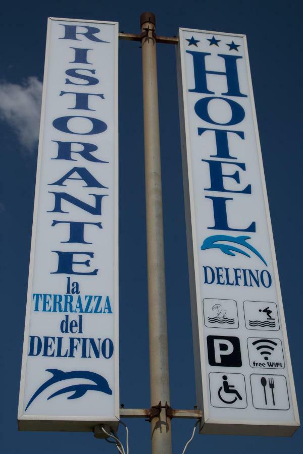 Hotel Delfino Marina Di Carrara Kültér fotó